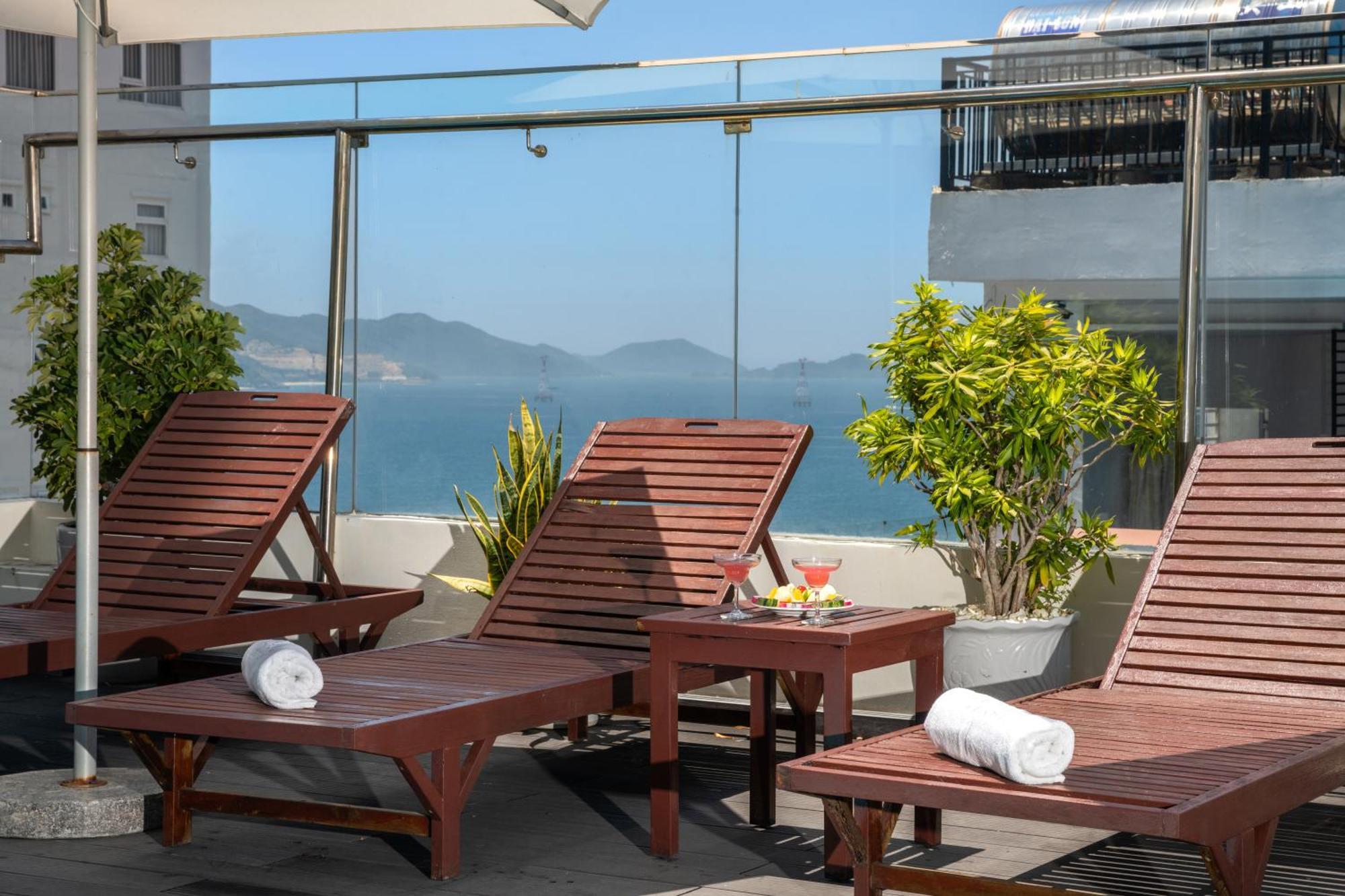 Sochi Hotel Nha Trang Exterior photo